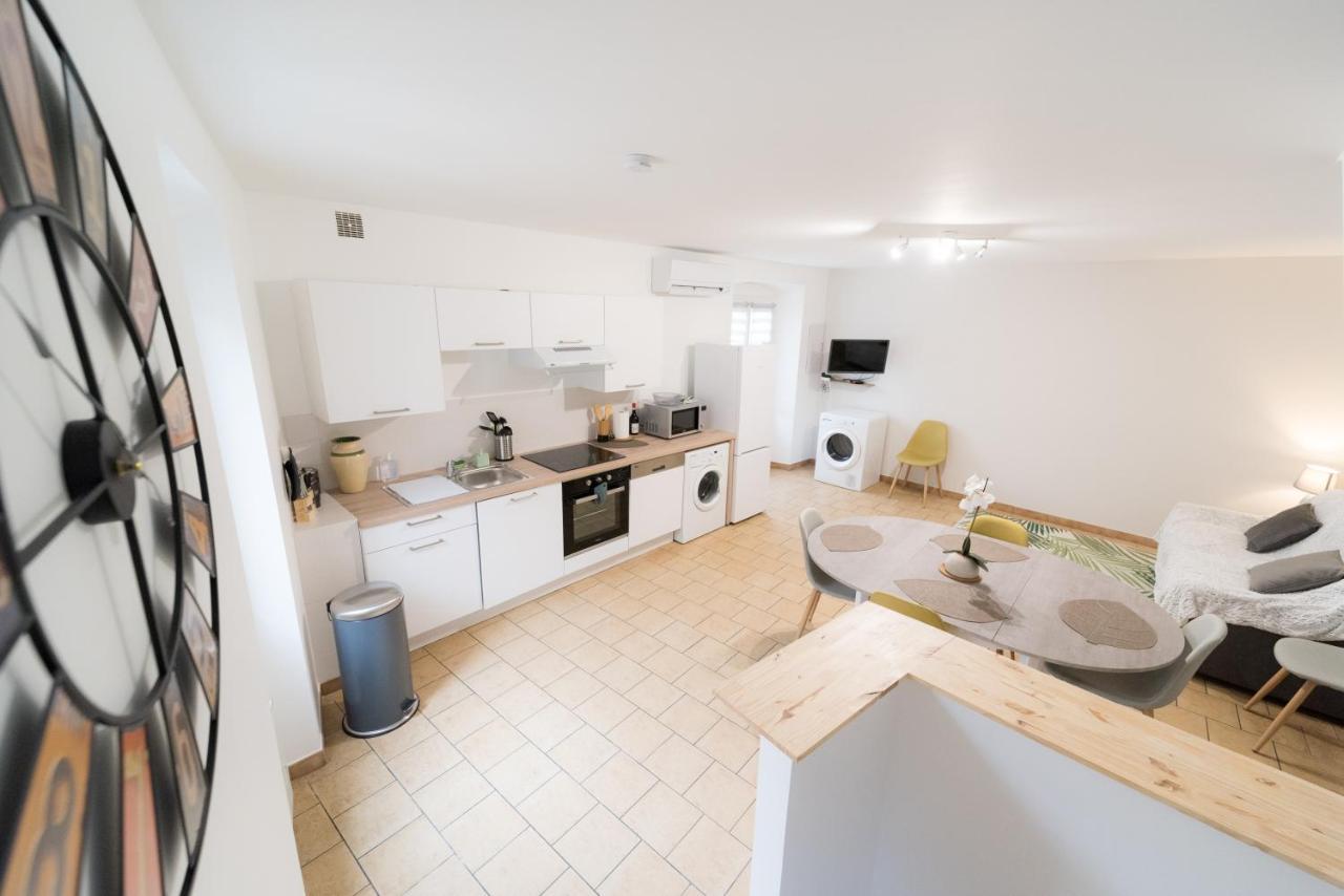 Ravissant Triplex Et Duplex Au Centre De Pont St Esprit Lejlighed Eksteriør billede