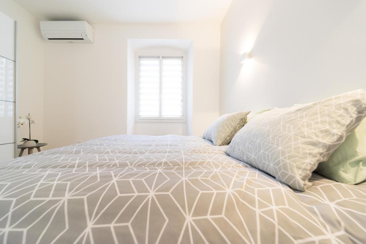 Ravissant Triplex Et Duplex Au Centre De Pont St Esprit Lejlighed Eksteriør billede